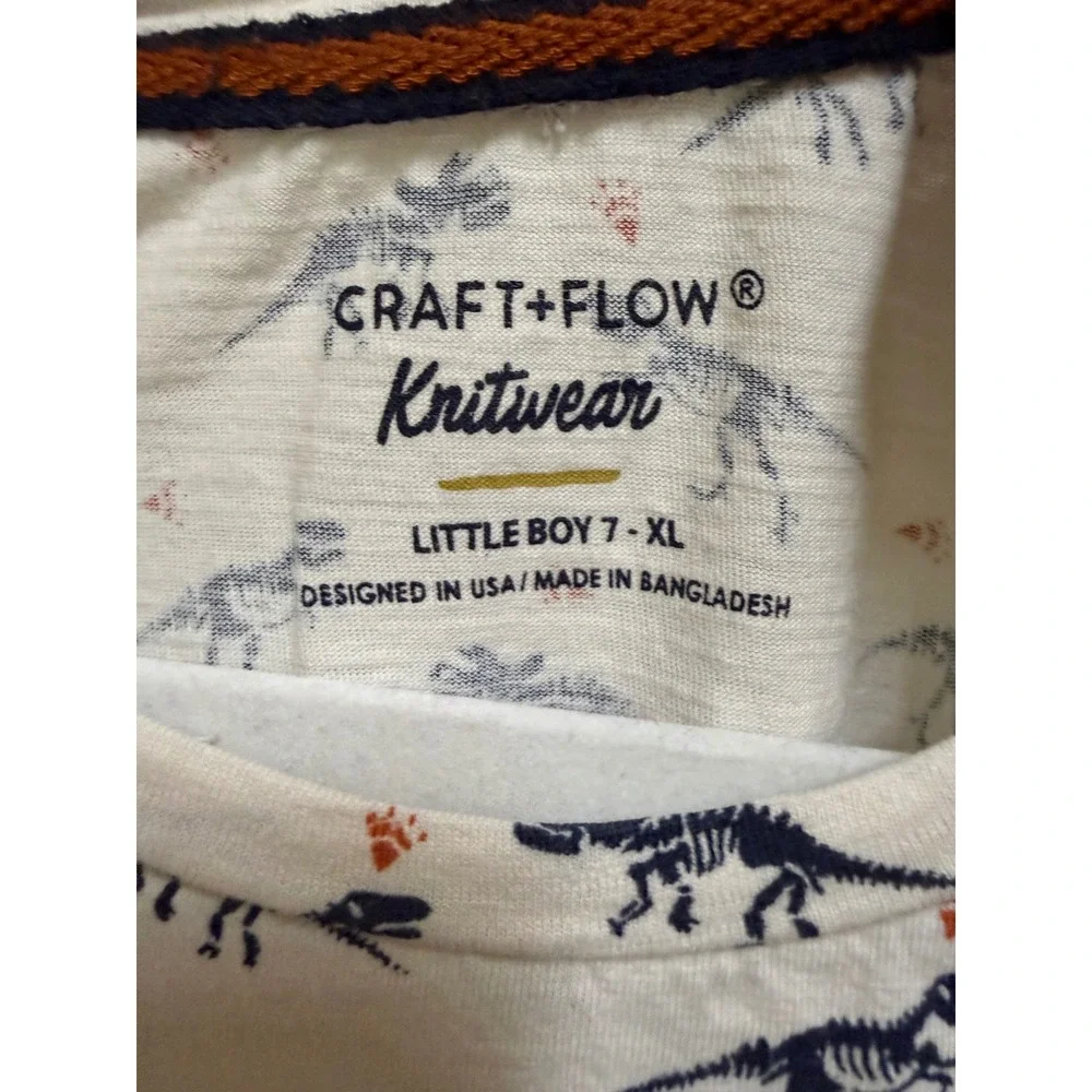 Craft+Flow Boys Dinosaur‎ Skeleton Print Pocket Tee Oatmeal Navy Size 7